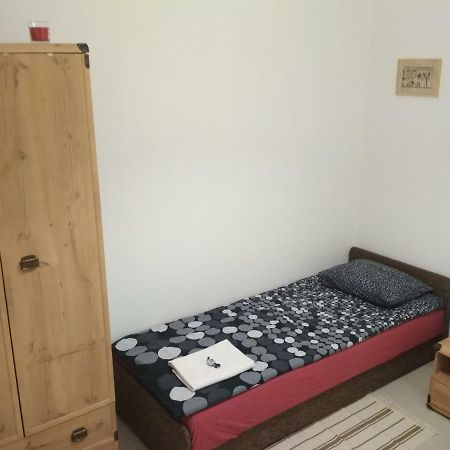 Apartament Scorpion Modlin Czosnów Eksteriør bilde
