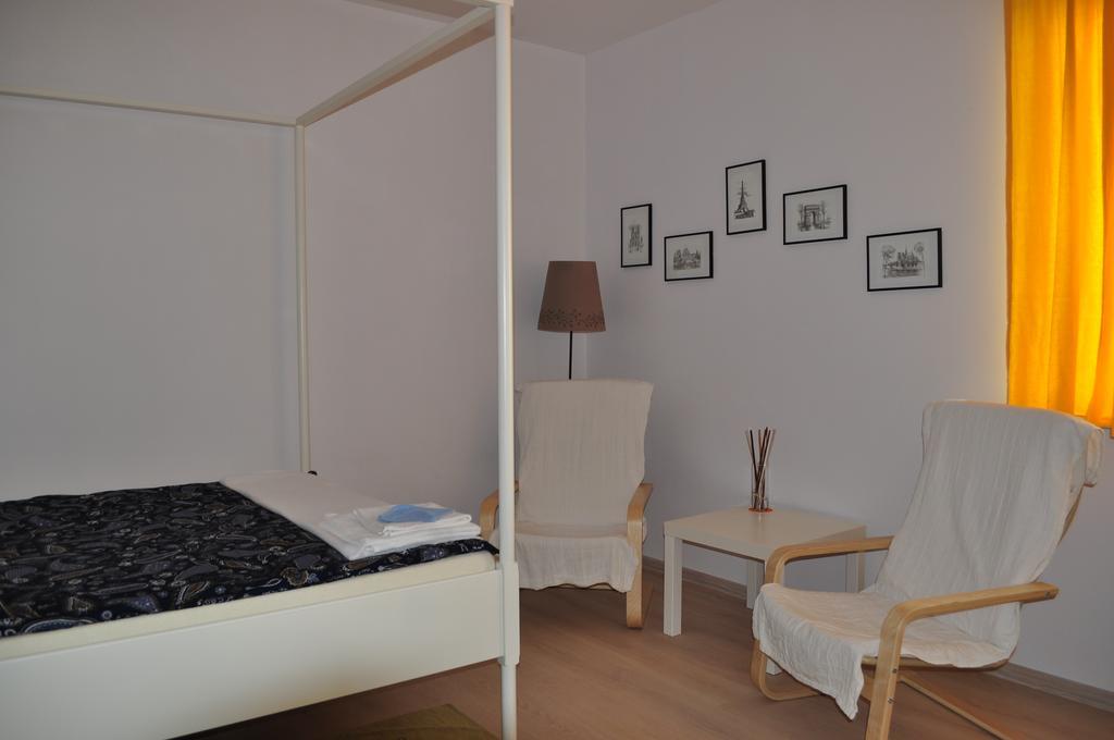 Apartament Scorpion Modlin Czosnów Eksteriør bilde