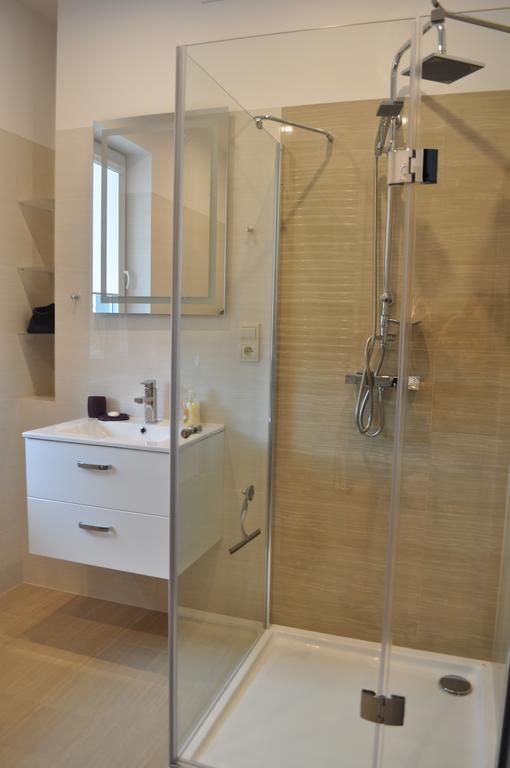 Apartament Scorpion Modlin Czosnów Eksteriør bilde