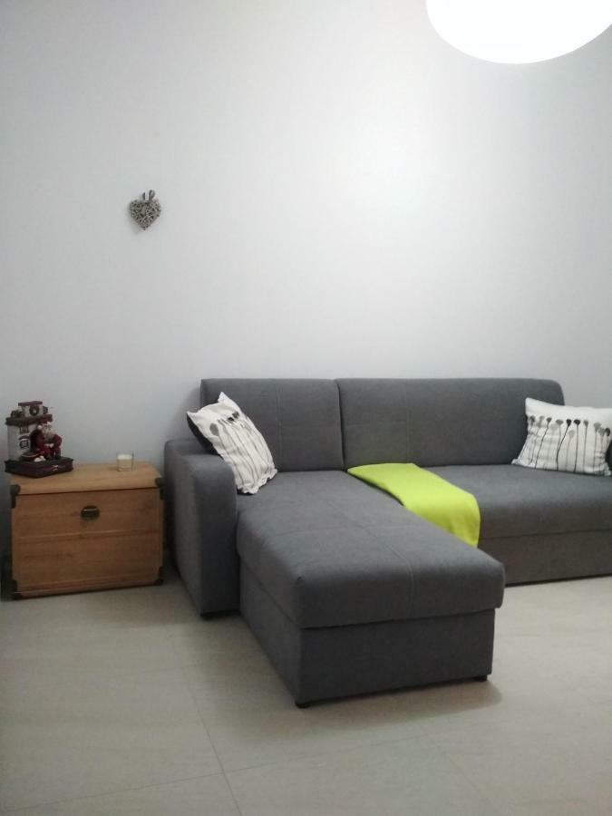 Apartament Scorpion Modlin Czosnów Eksteriør bilde